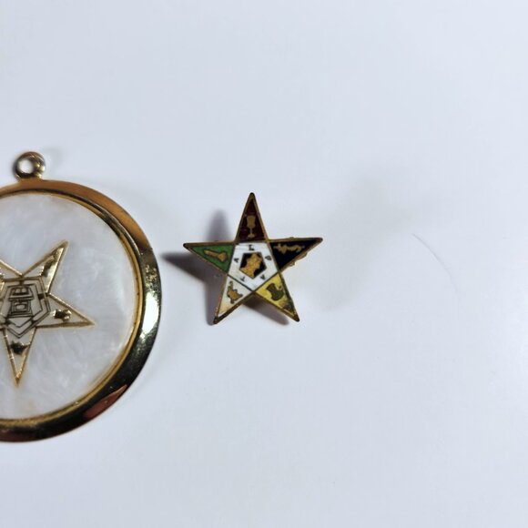 Vintage Masonic Order of the Eastern Star Pendant and Pin Freemason - Picture 3 of 7